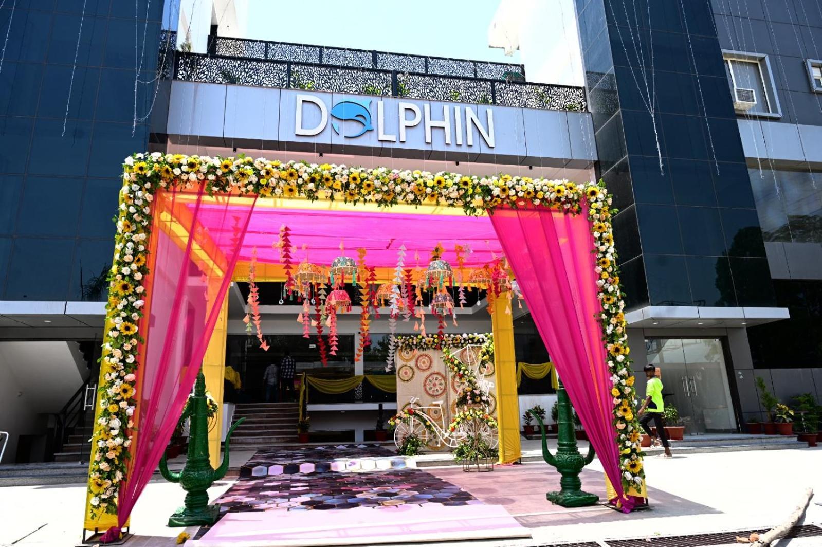 Hotel Dolphin Club à Chinhat Extérieur photo